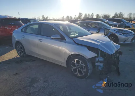 2021 Kia Forte Fe из США, поврежденный, VIN 3KPF24AD5ME301423